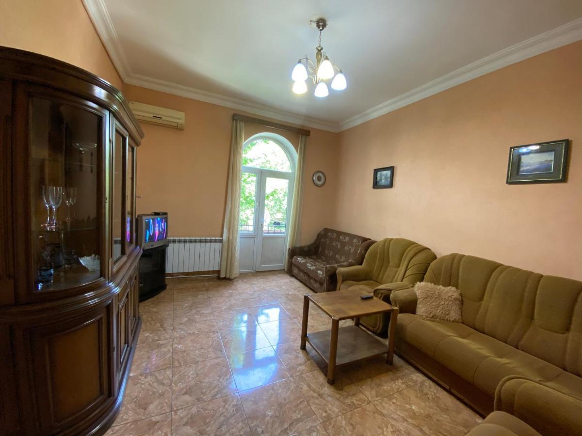 Agora Arcs Apartment Jereván Kültér fotó