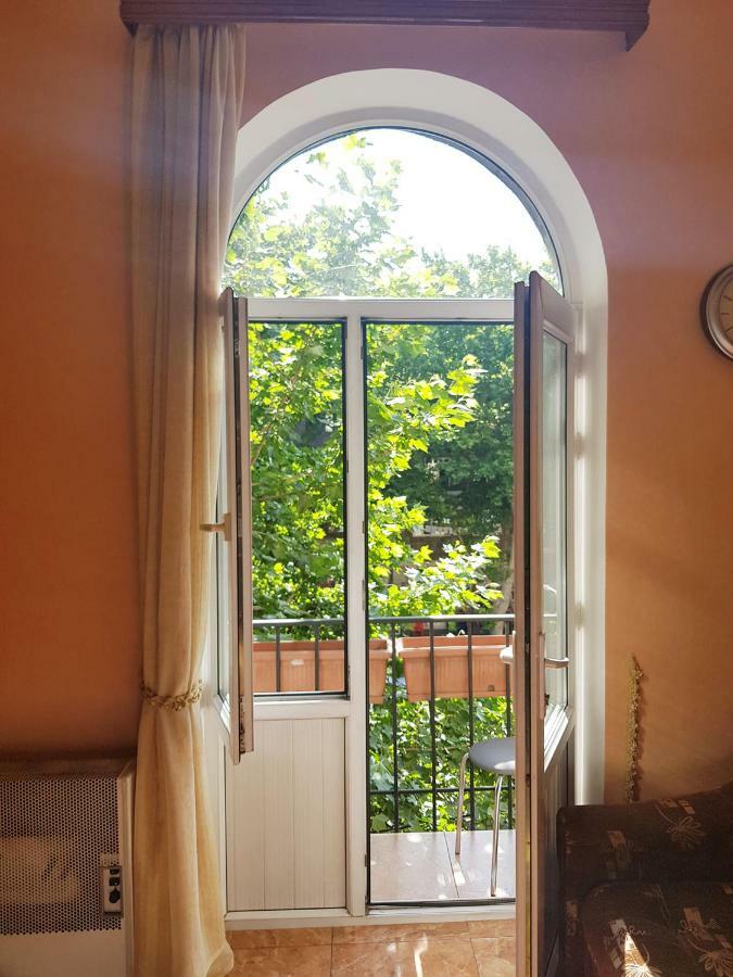Agora Arcs Apartment Jereván Kültér fotó